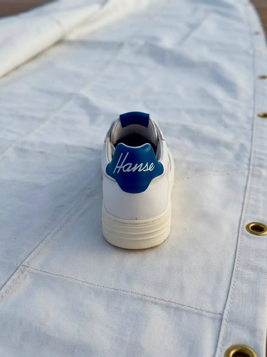 HanseYachts Firmensneaker mit Hanse-Logo auf der Fersenkappe