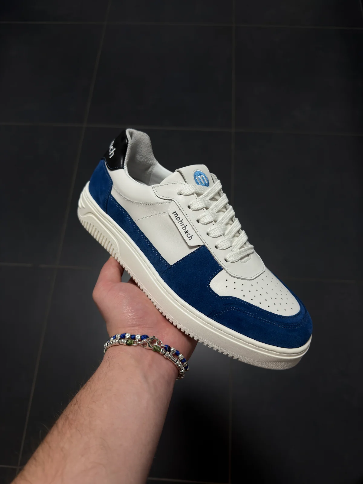 Mohrbach Firmensneaker – Prototyp mit schwarzer Hinterkappe